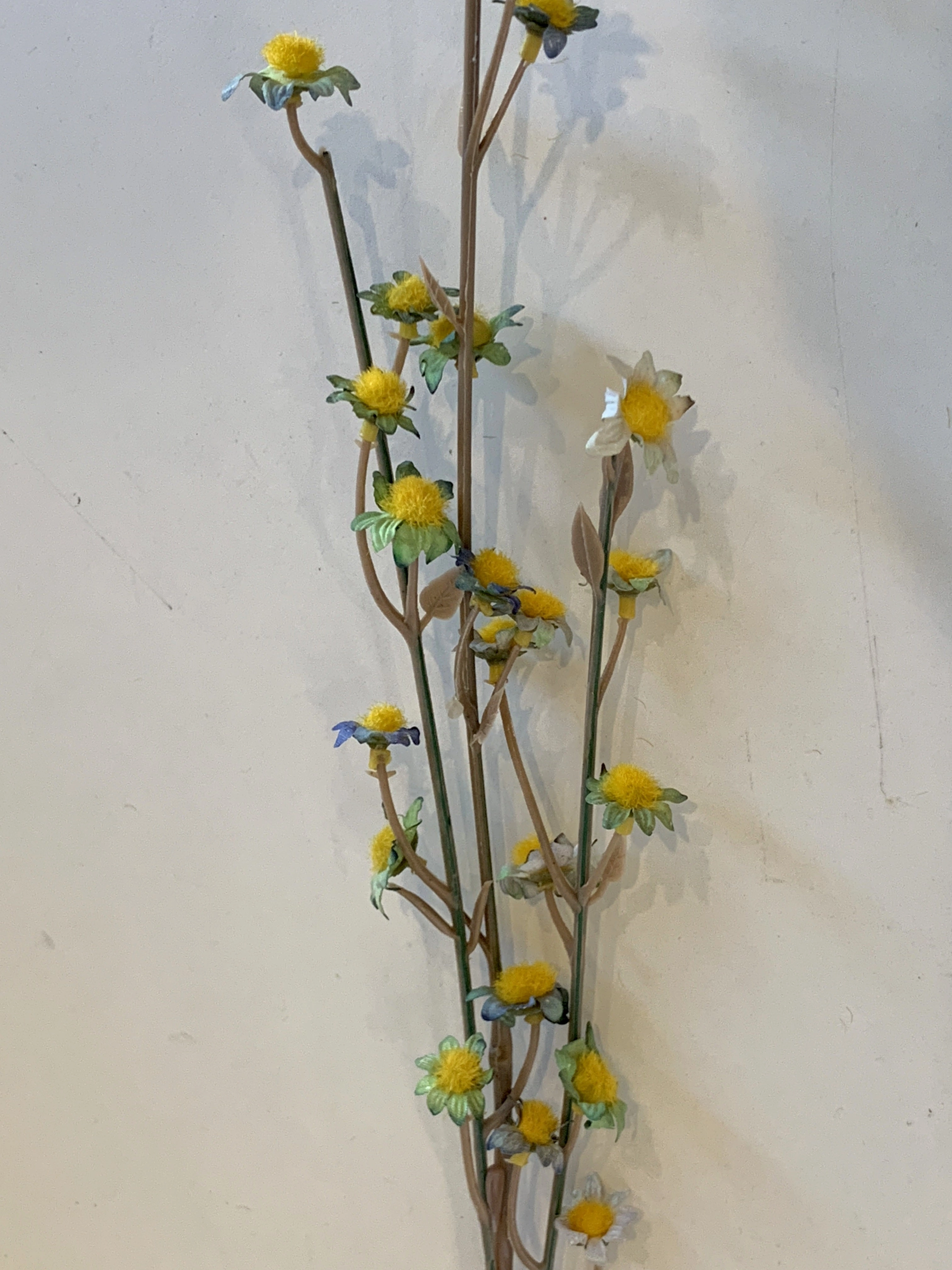 F0289 Small Wild Flower Spray 59cm 9 Styles