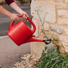 Flopro Fineflo Red Watering Can 10L,garden field mower