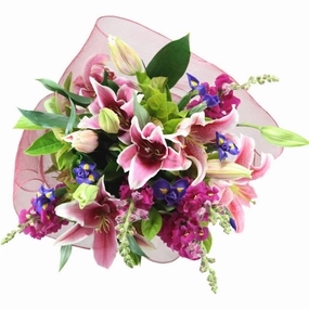 Floral Fantasy,realistic flower bouquet 