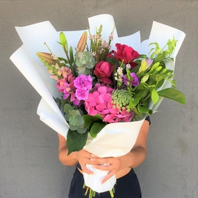 Florist Choice Summer,realistic flower bouquet 