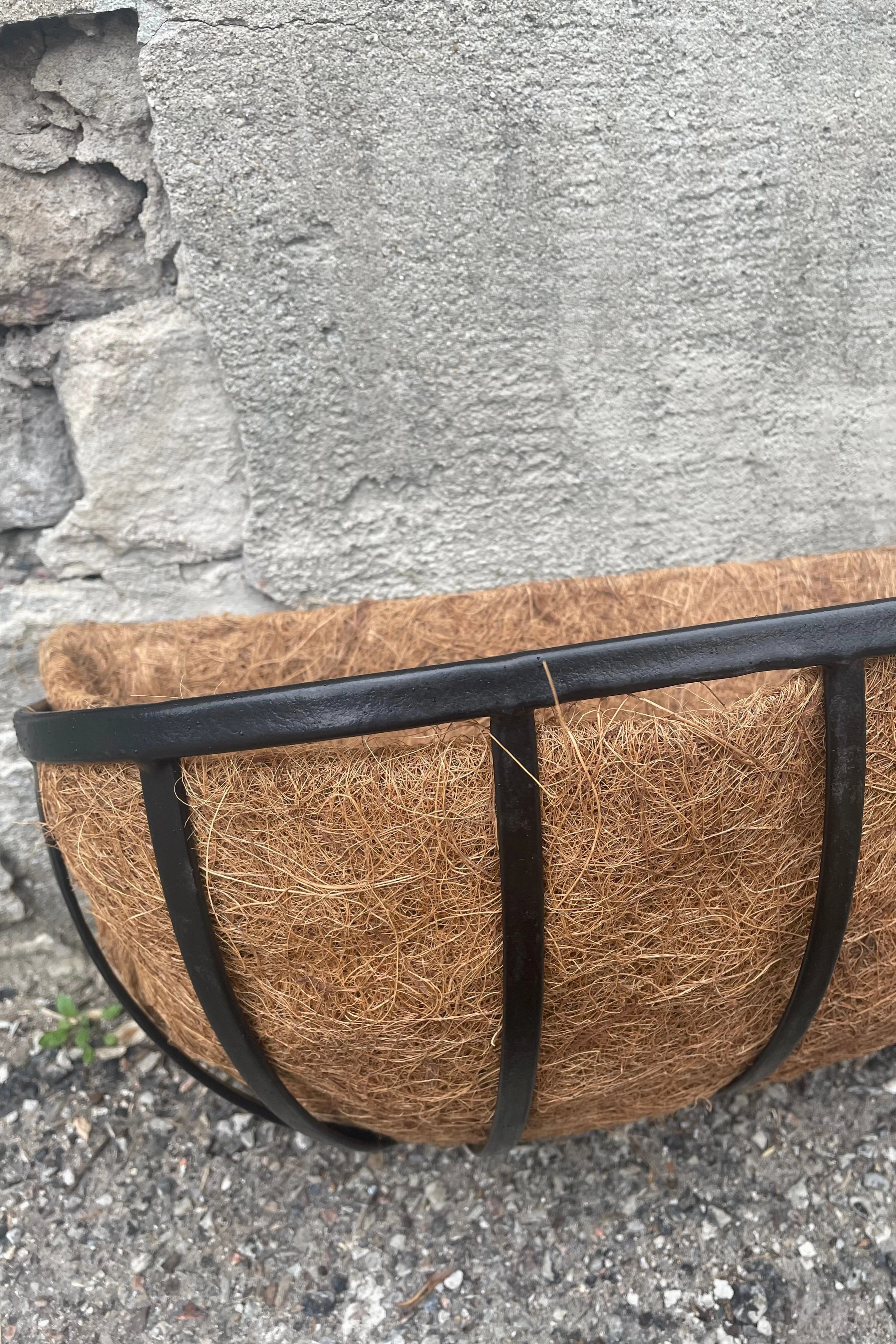 Forge Wall Trough with Coco Liner 24"
