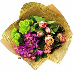 Funny Girl,realistic flower bouquet 