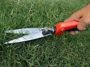 Garden Standard Grass Cutter (Hand Tool)