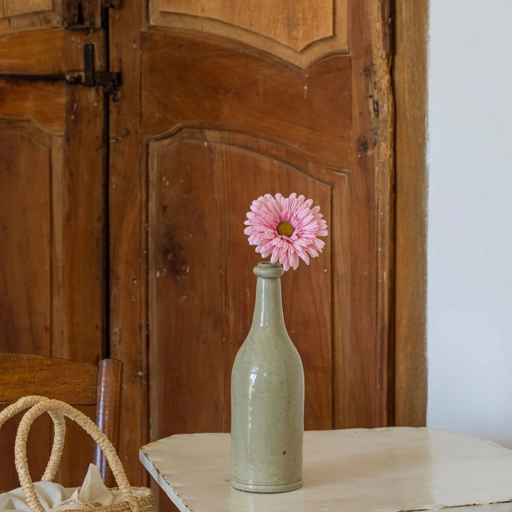 Gerbera en papier rose ple