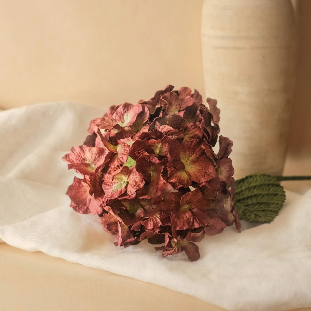 Grand hortensia en papier prune,mother's day bouquet