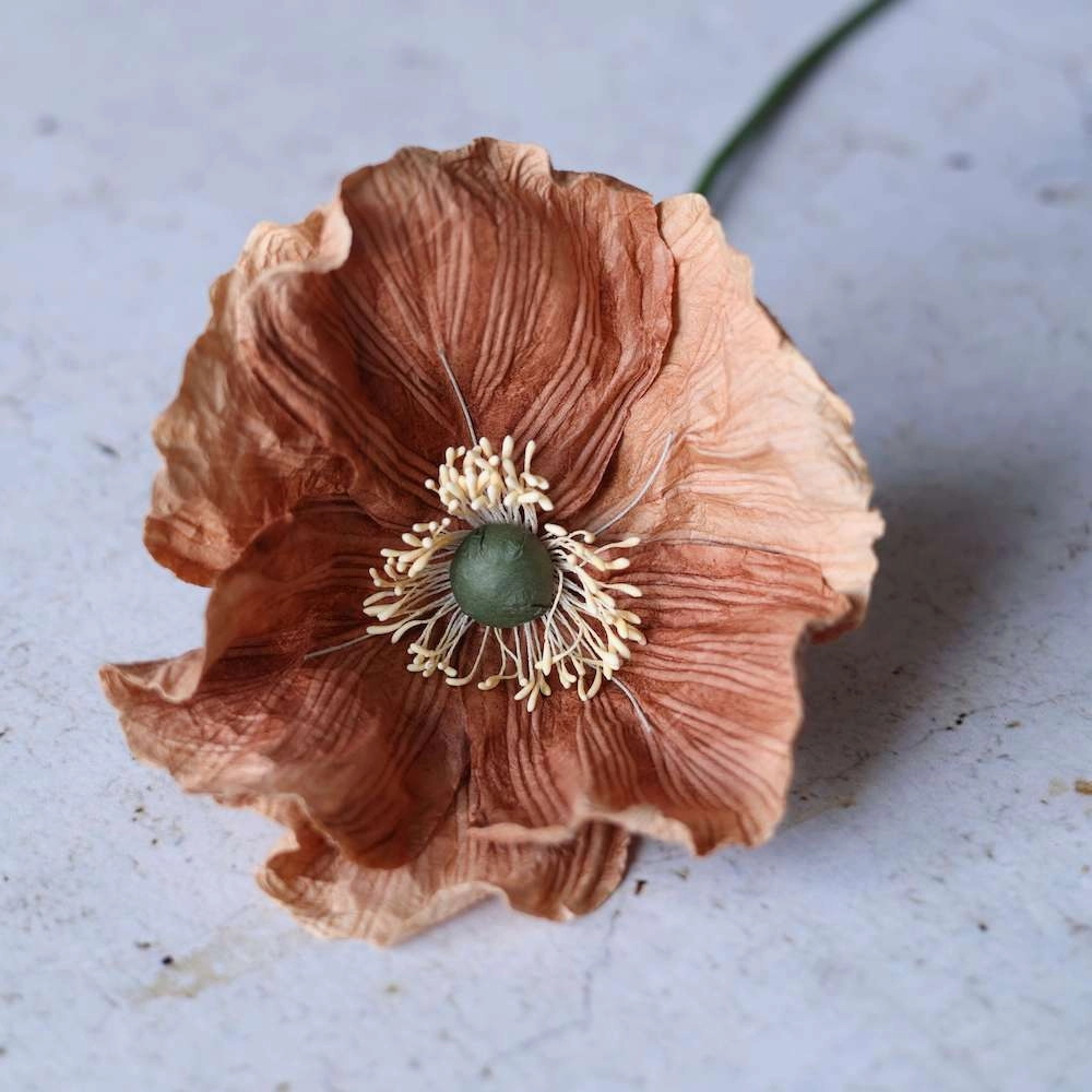 Grand pavot en papier beige
