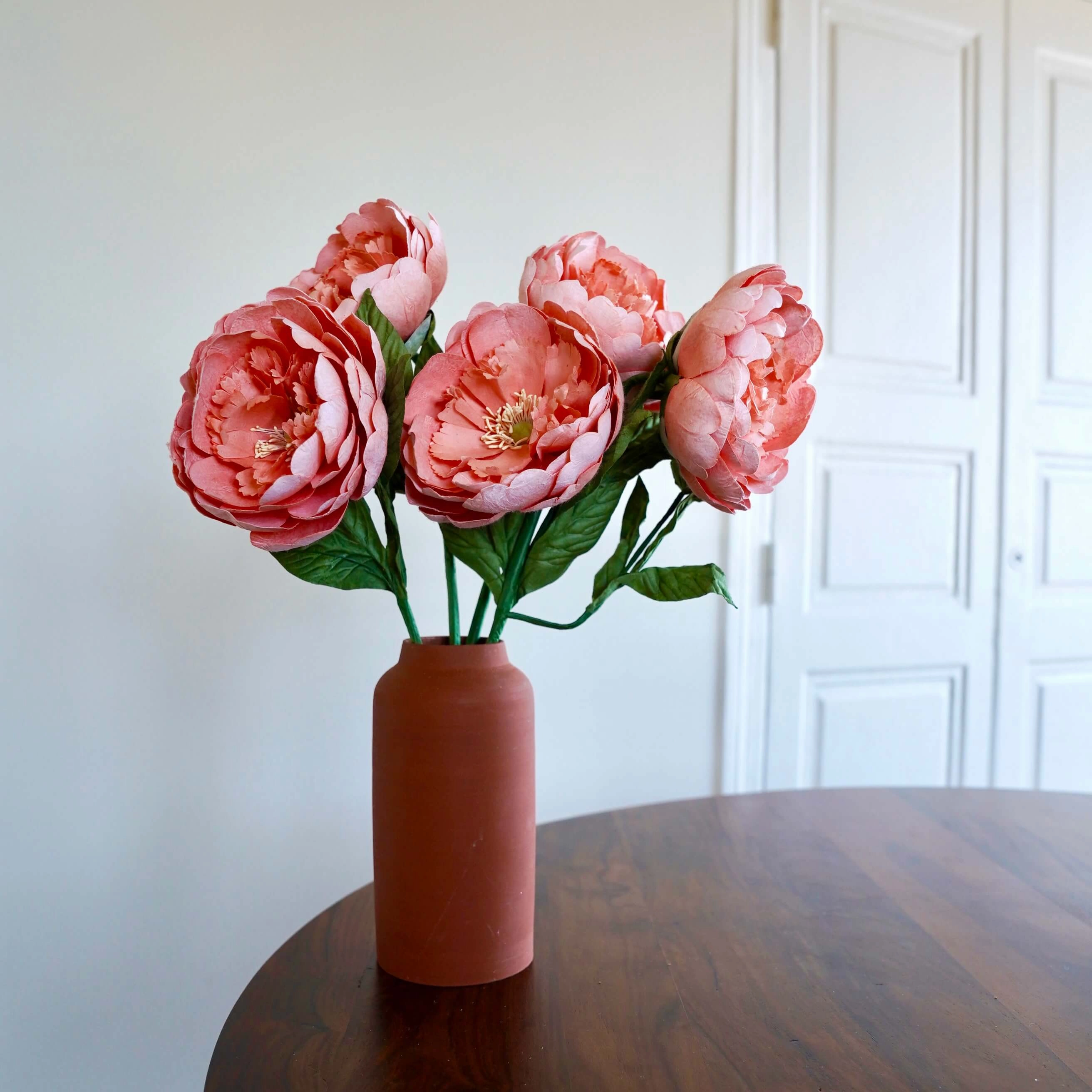 Grande pivoine en papier pche