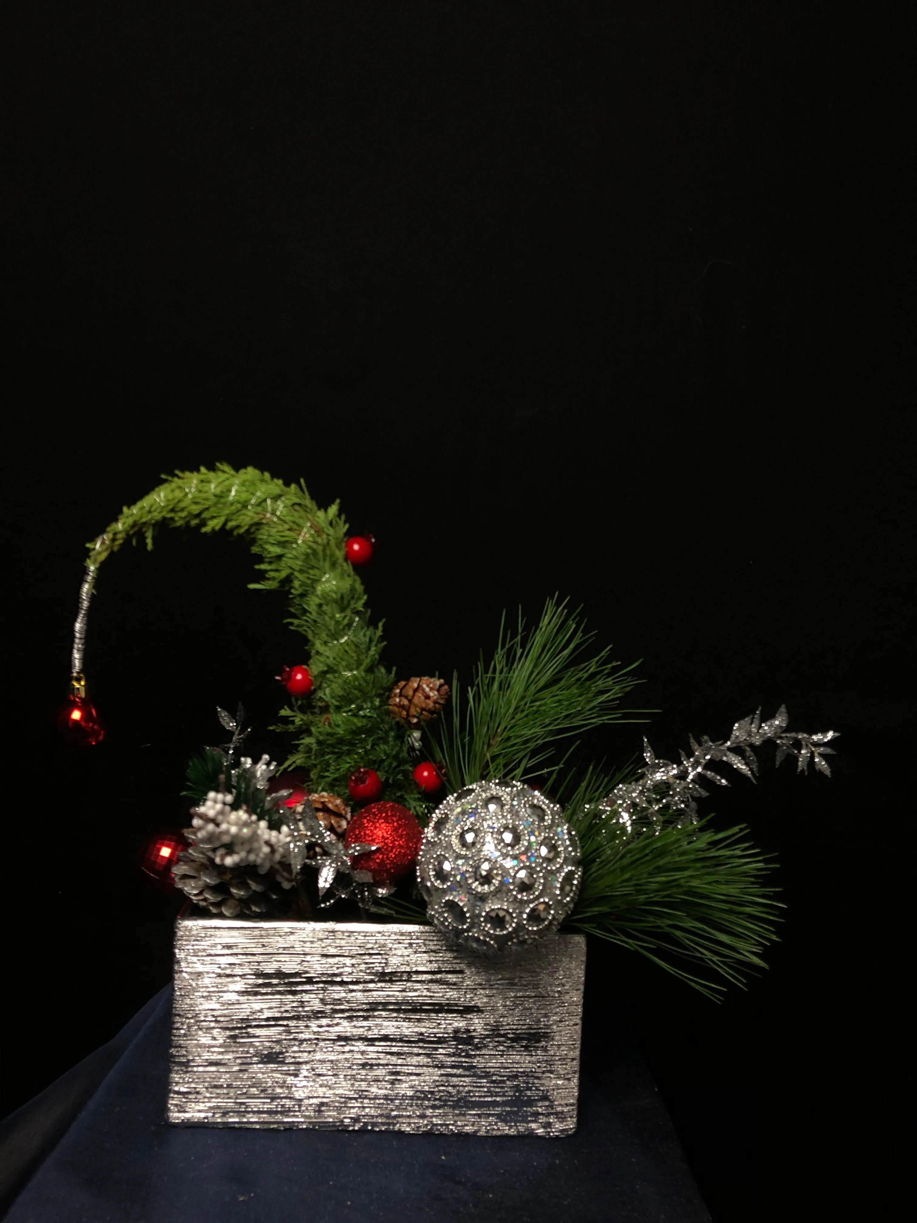 Grinchmas Tree (1.0),realistic flower bouquet 