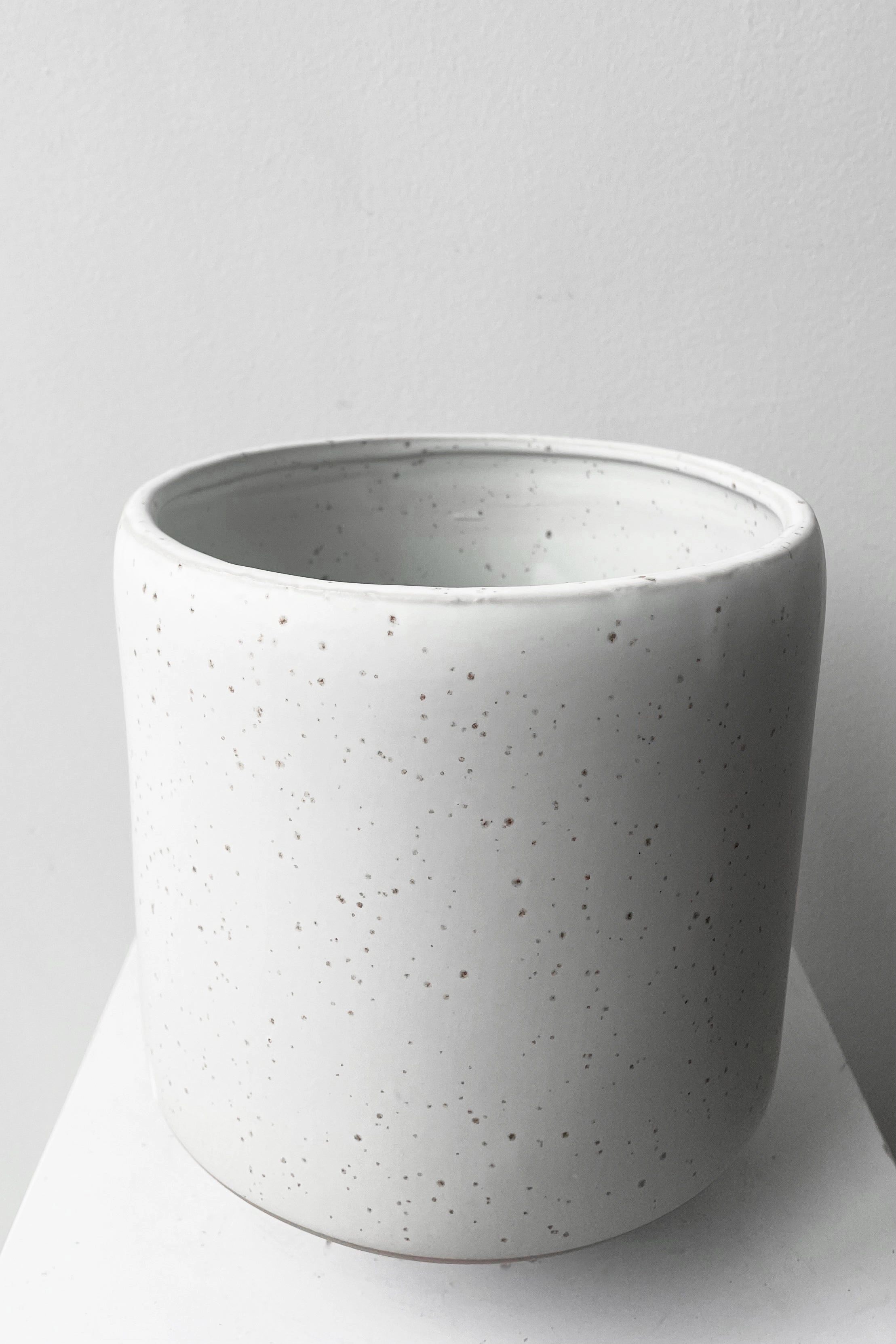 Hagi Cachepot Vase white