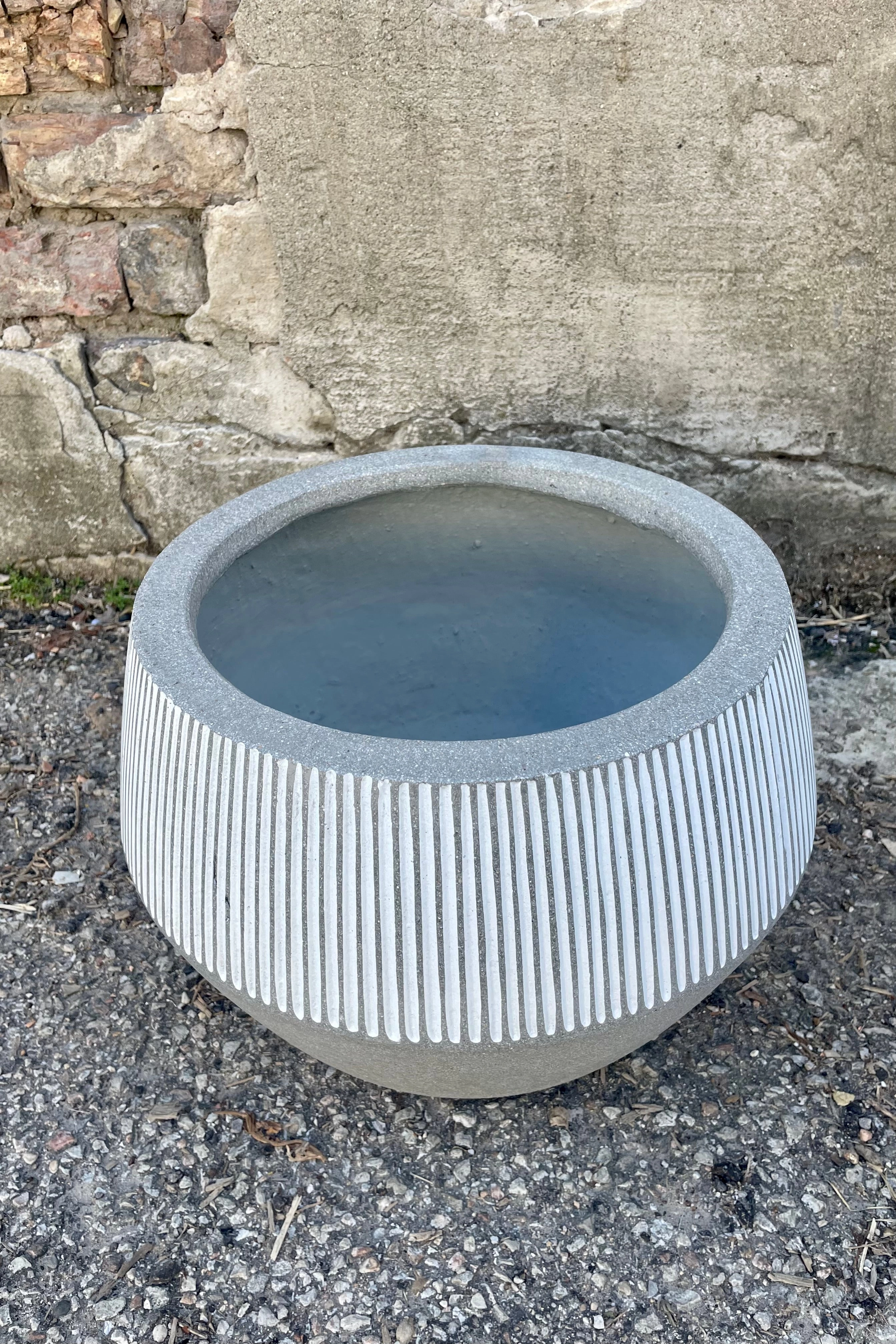 Harley Low Pot White Stripe Small