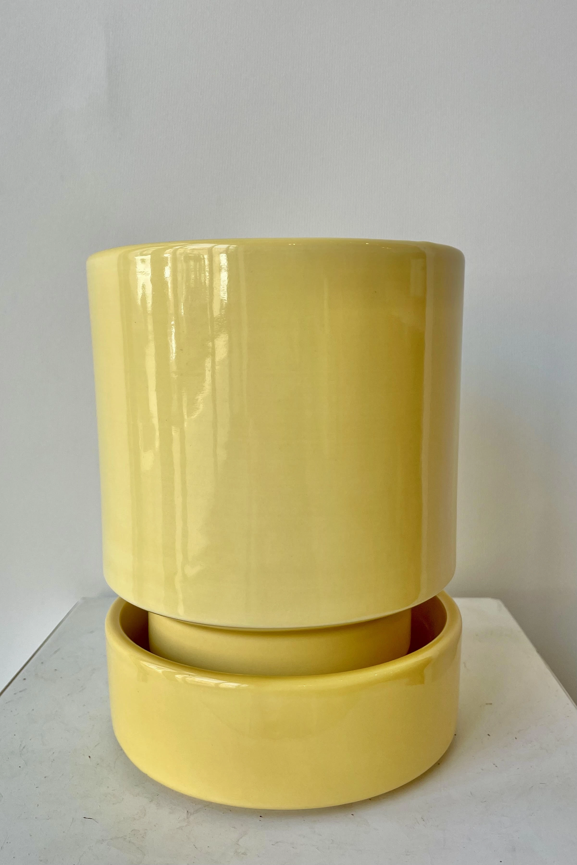 Hoff Pot & Saucer Pale Yellow 5.5