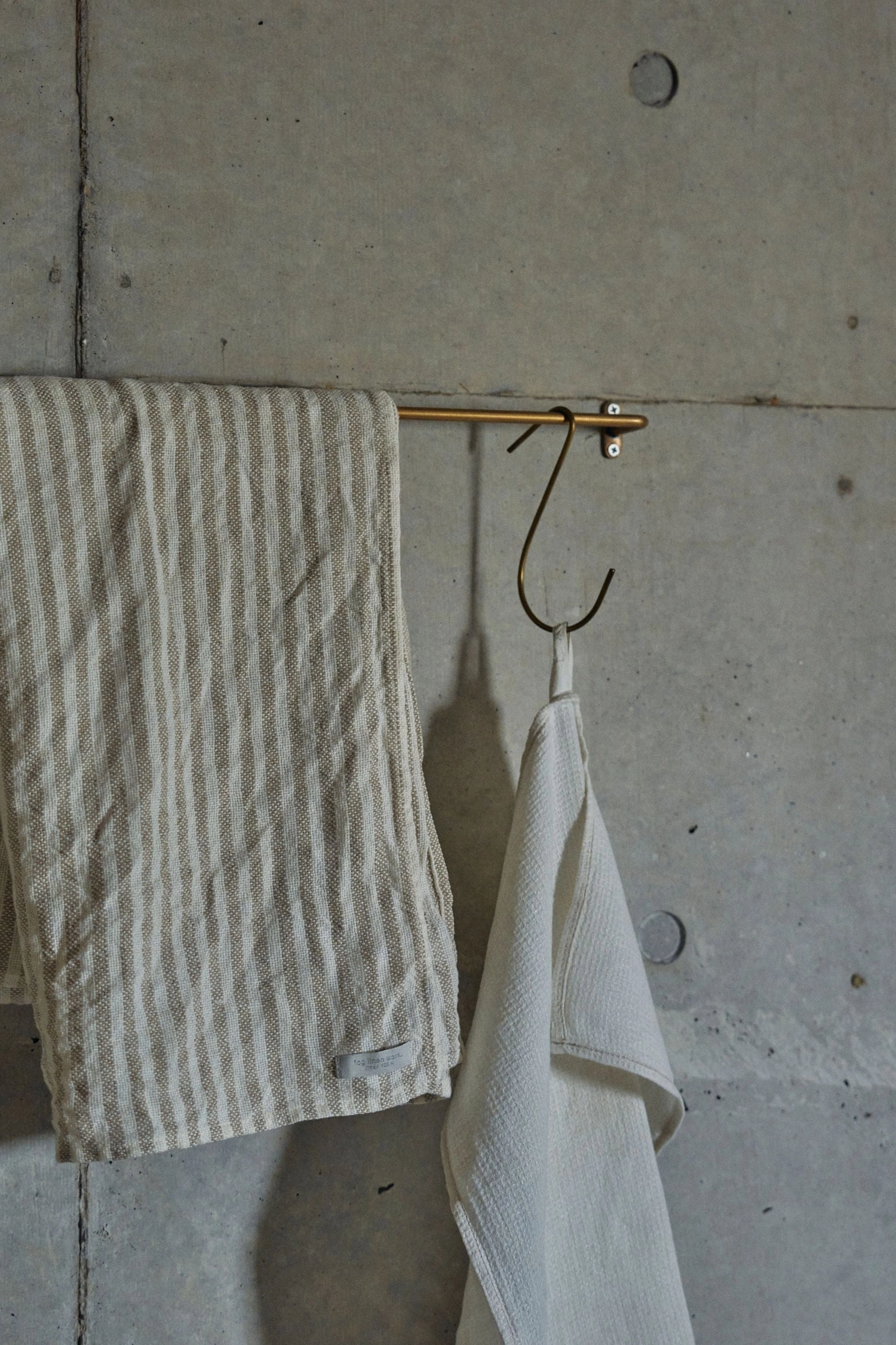 Hook Brass Medium