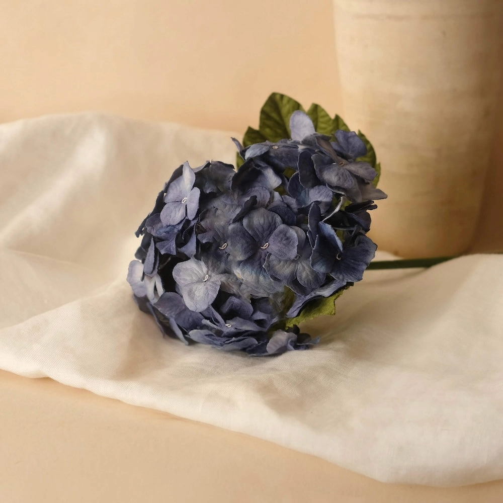 Hortensia en papier bleu saphire,mother's day bouquet