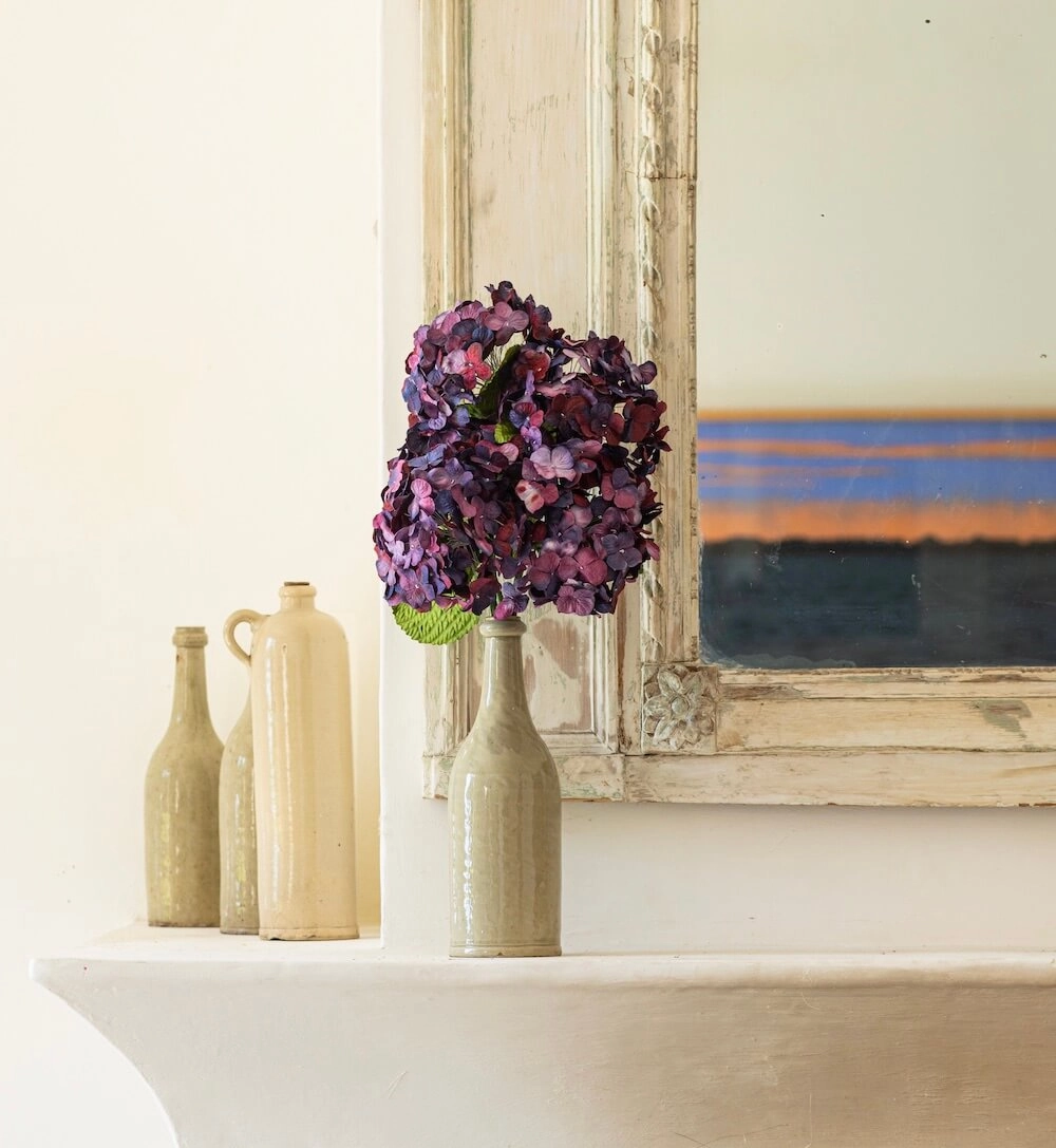 Hortensia en papier violet intense