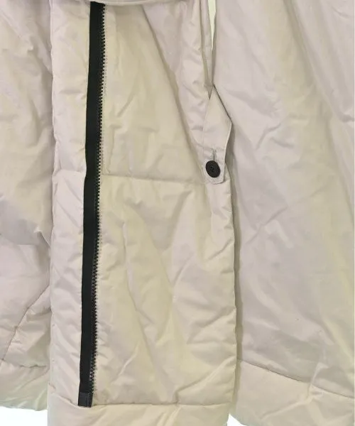 ISSEY MIYAKE Daunenjacken/Westen