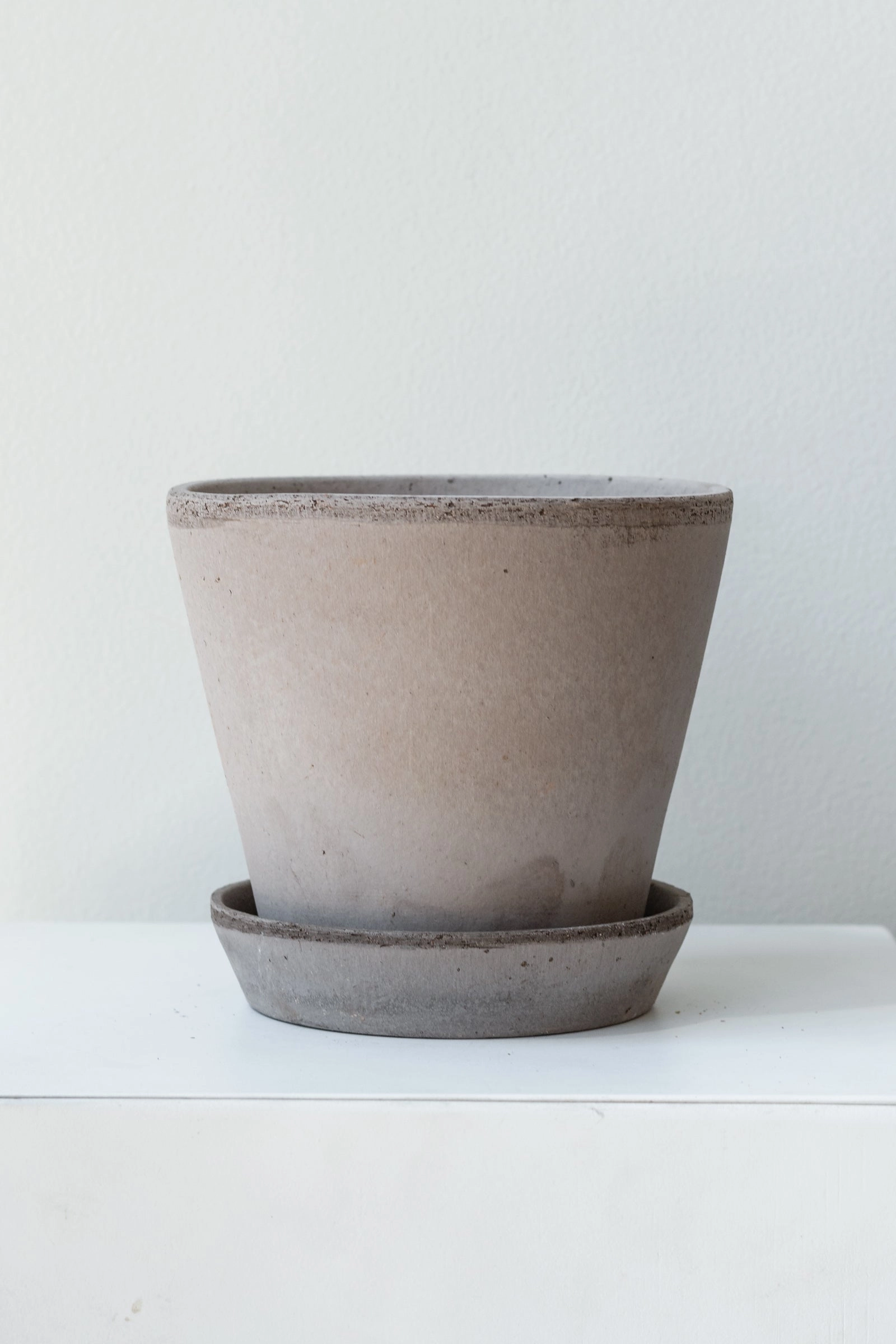 Julie Pot & Saucer Grey 5.5,indoor flower container