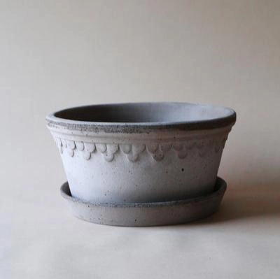 KBENHAVNER Grey Terracotta Low Pot and Saucer, 8.3",garden field mower