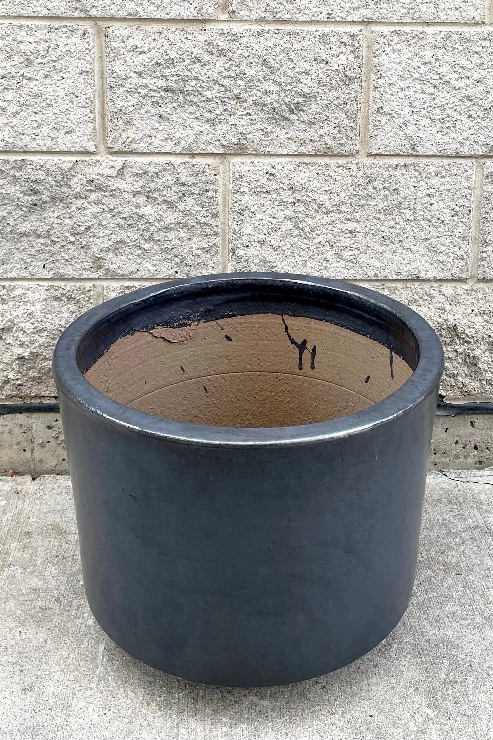 Lara Graphite Planter Large