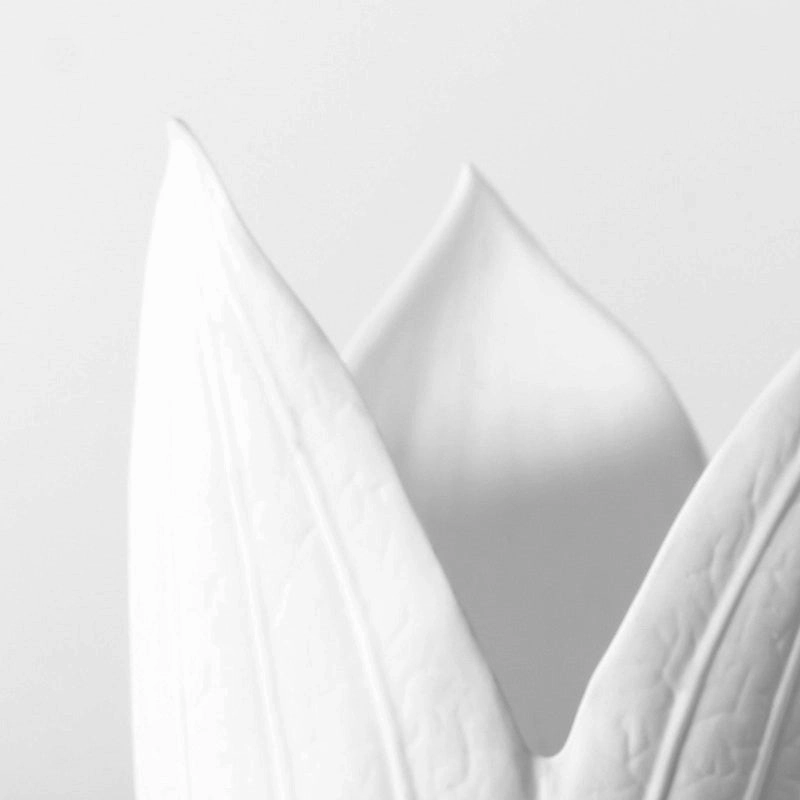 Leafed Vase