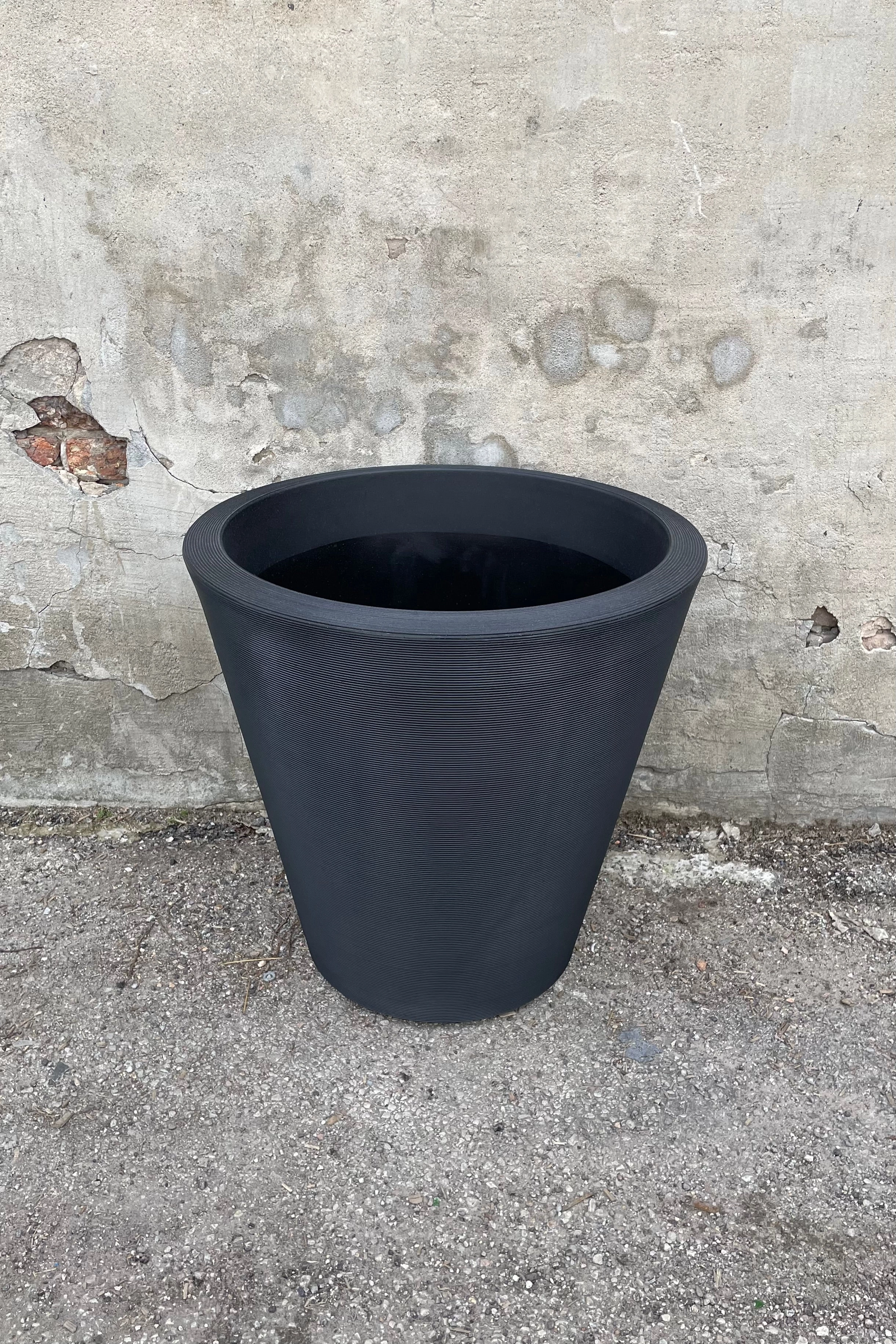 Madison Caviar Black 26"