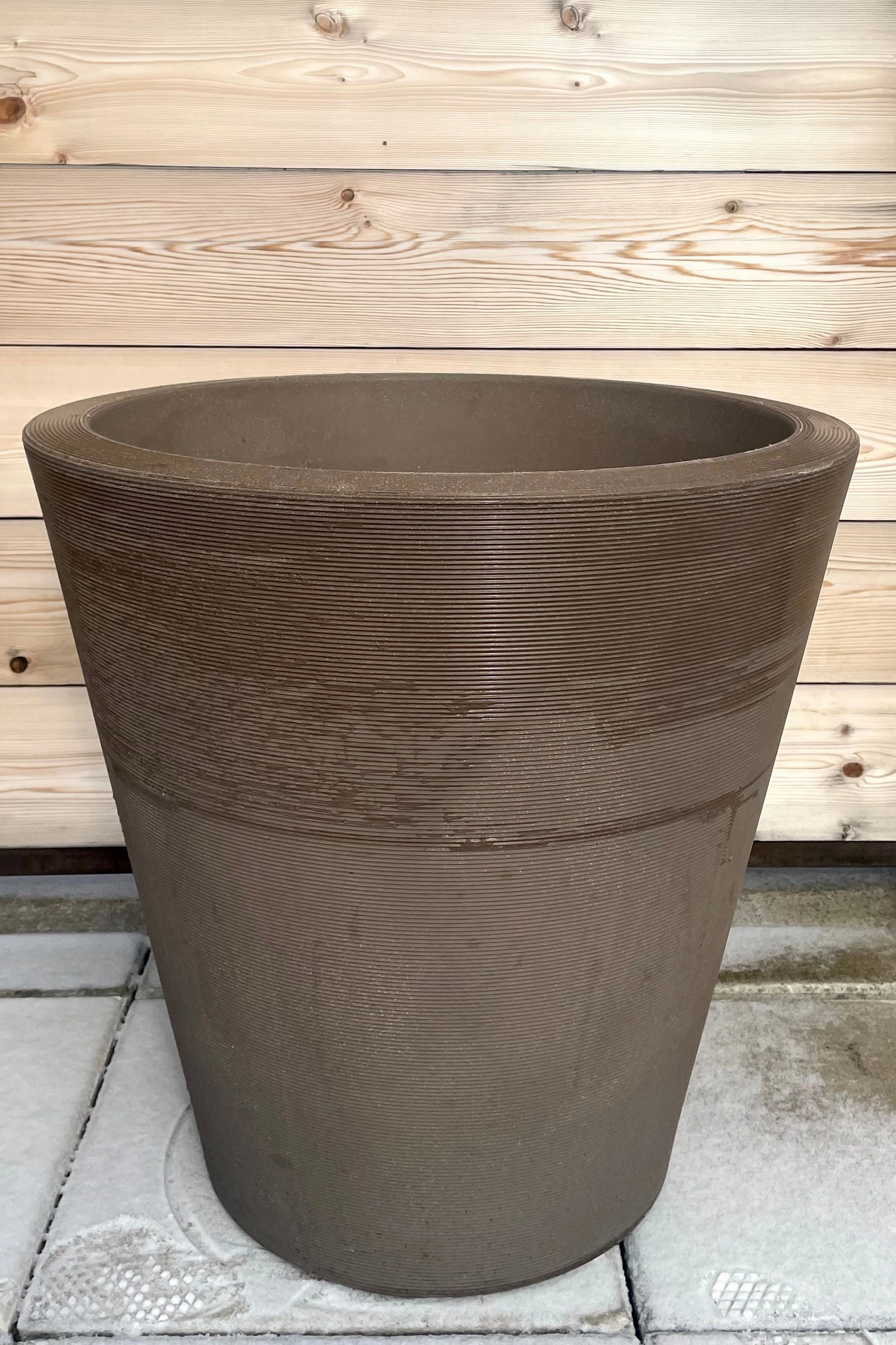 Madison Mocha Planter 26",indoor flower container