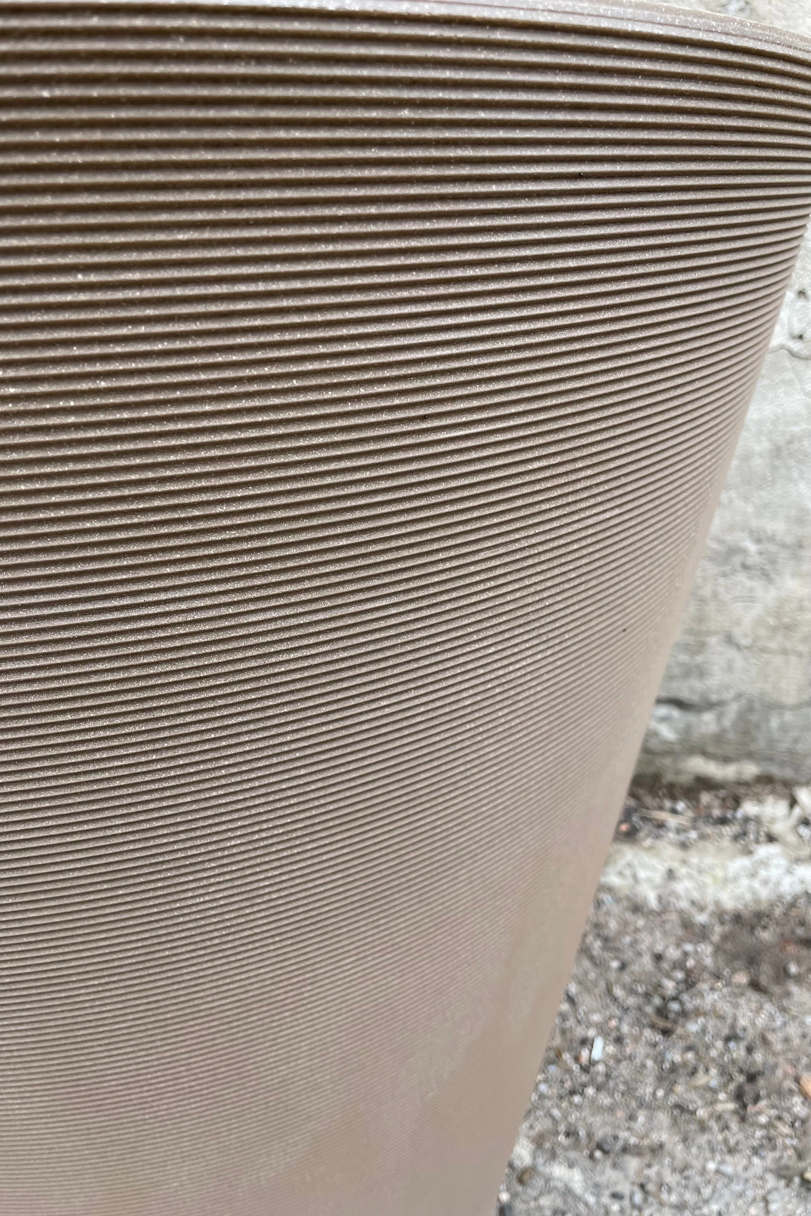 Madison Mocha Planter 26"