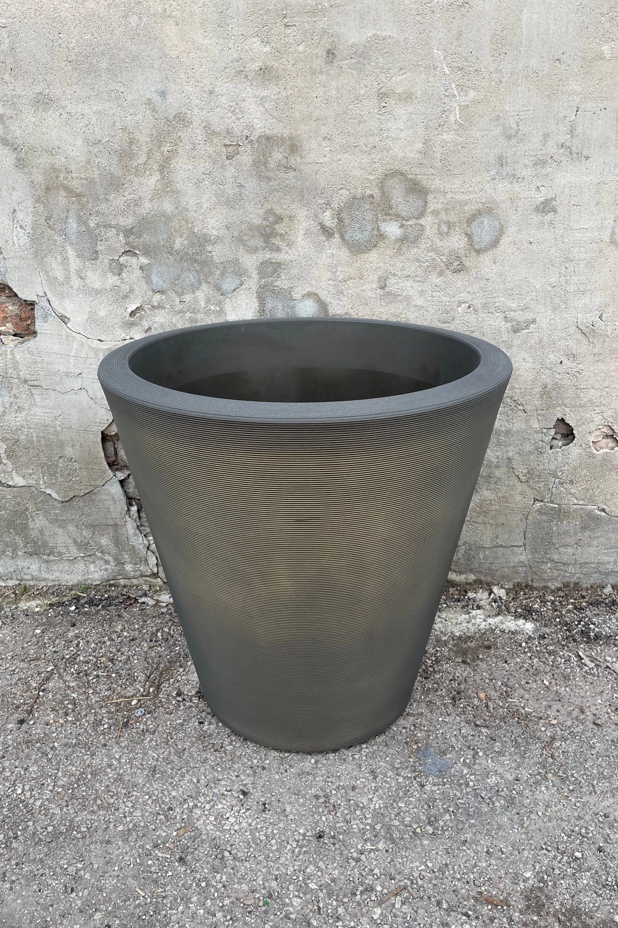 Madison Old Bronze Planter 26"
