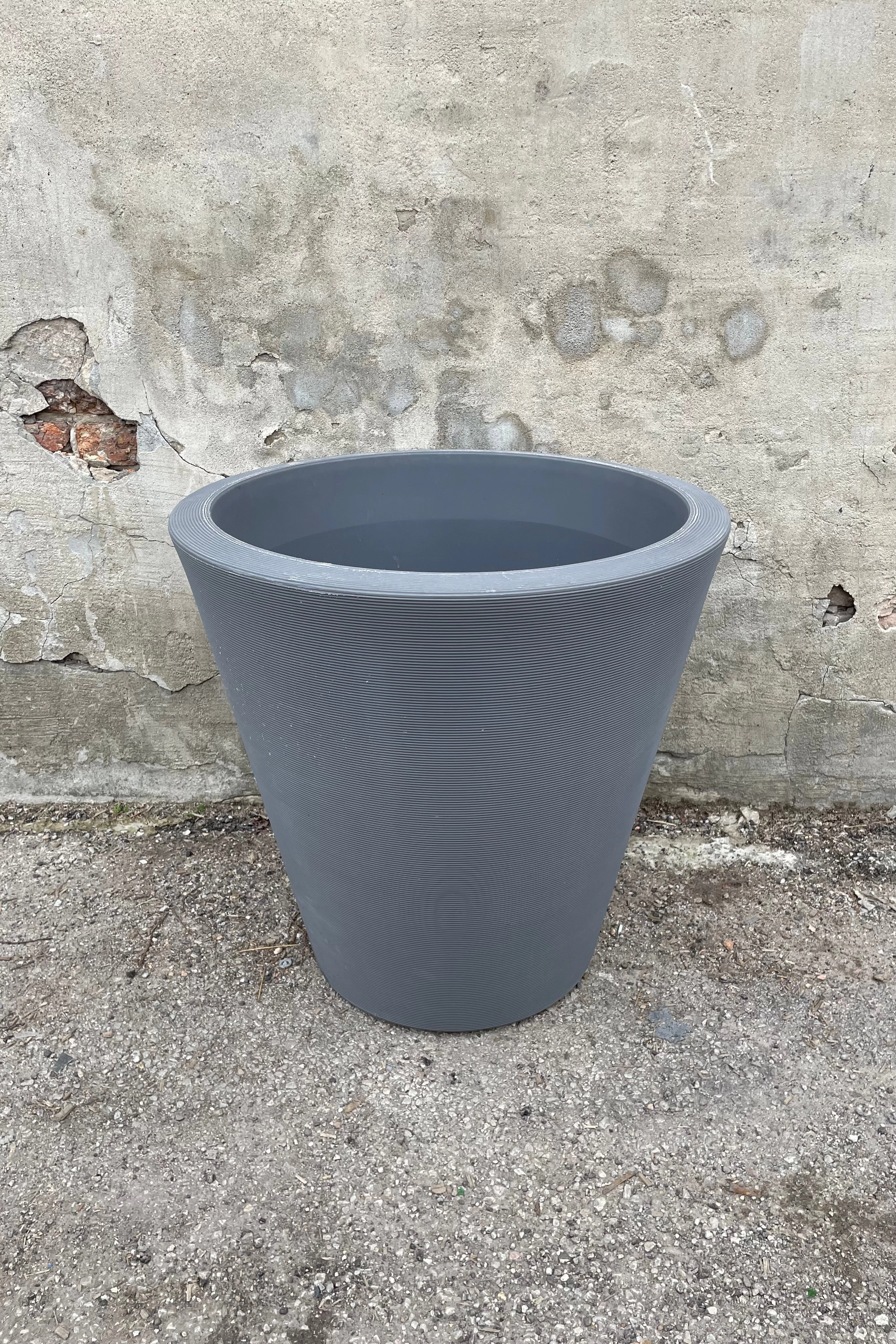 Madison Slate Planter 26"