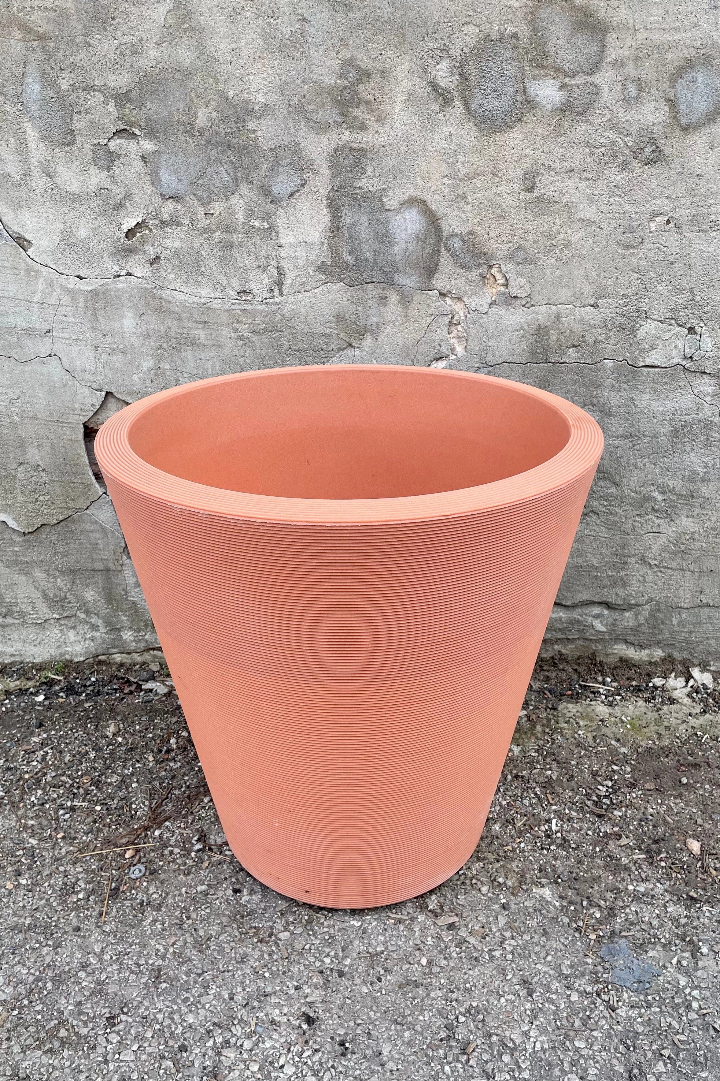 Madison Weathered Terracotta Planter 20"