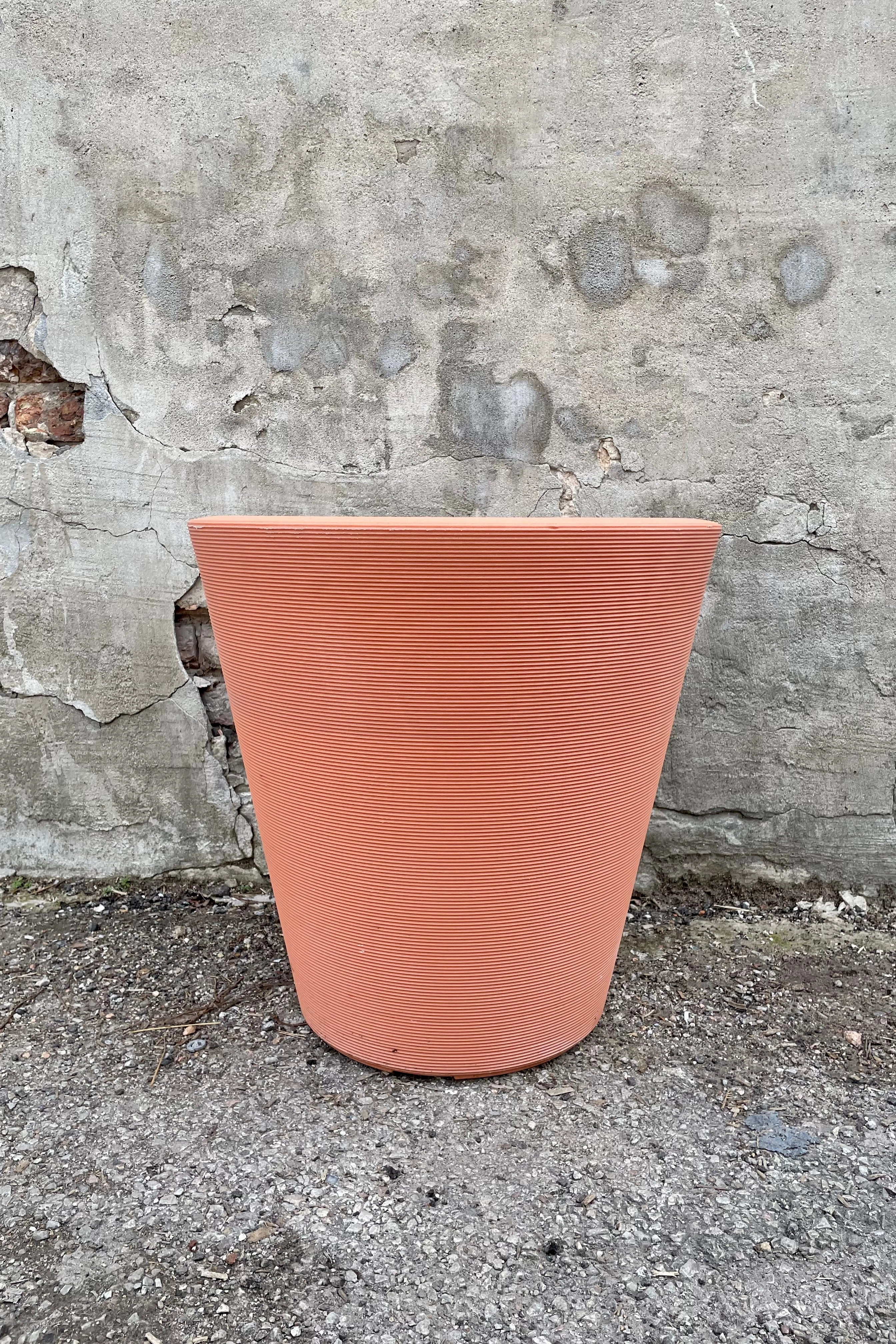 Madison Weathered Terracotta Planter 20",indoor flower container