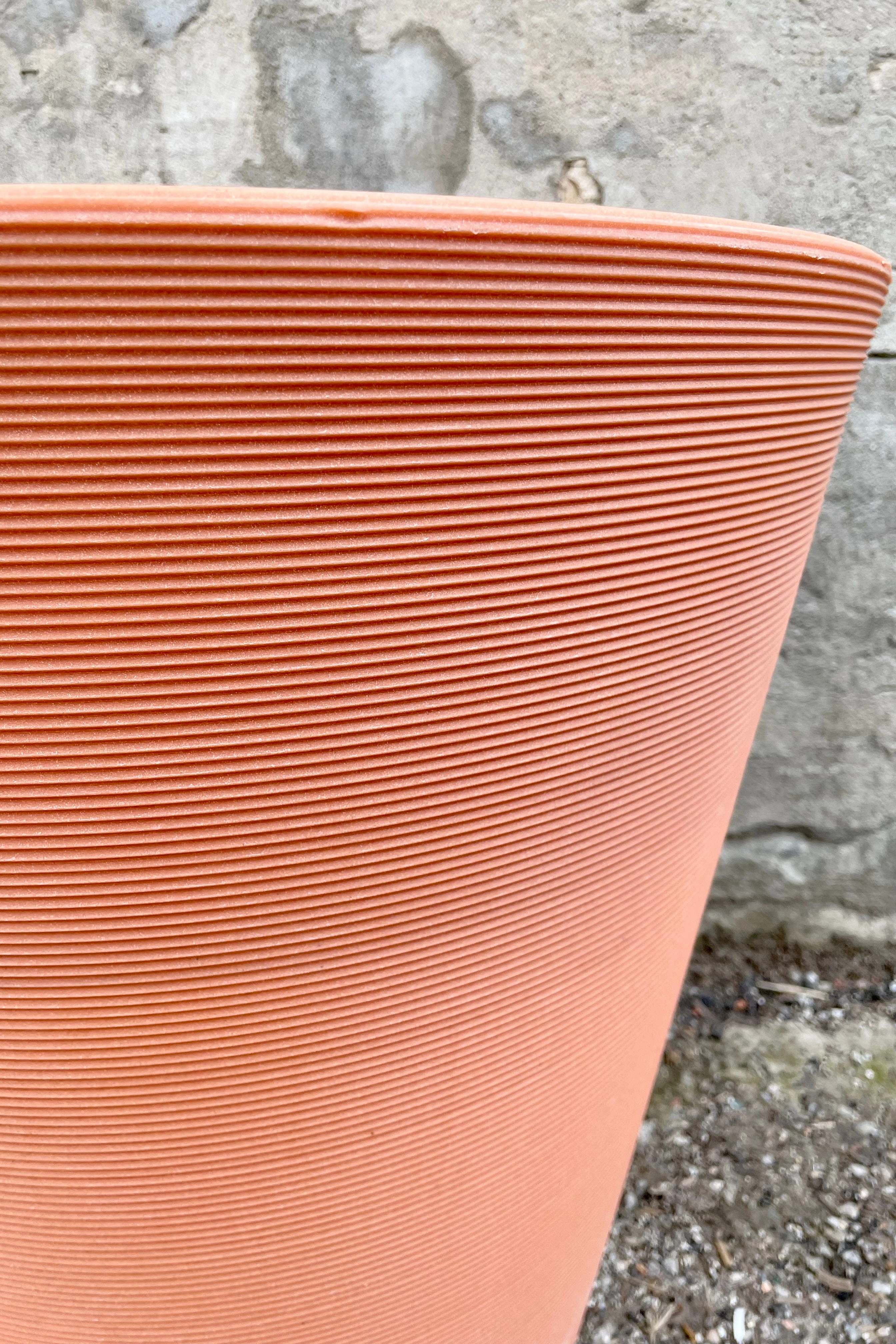 Madison Weathered Terracotta Planter 20"