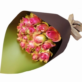 Mamma Mia Roses,realistic flower bouquet 