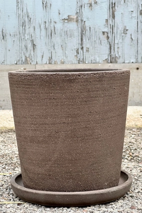 Maracay Carob Planter Medium,indoor flower container