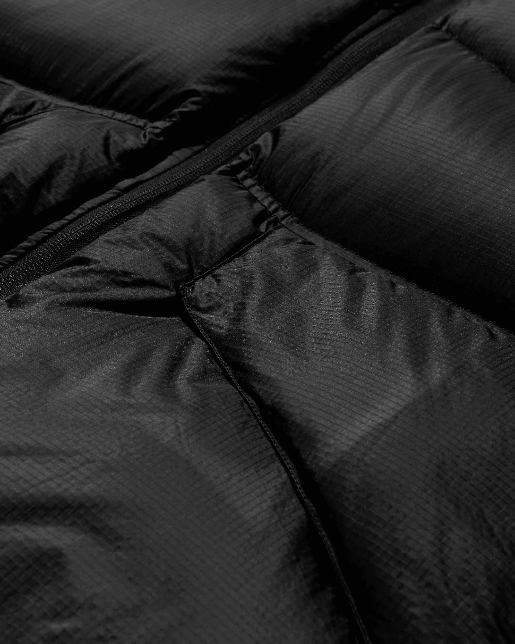 Herren Nitty Gritty Stellar Kapuzen-Technik-Daunenjacke Schwarz
