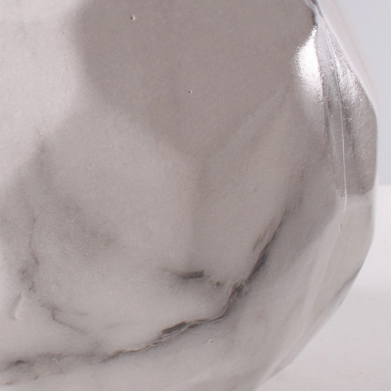 Mira Vase