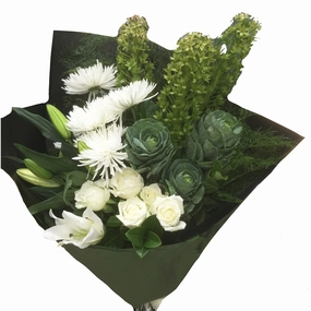 Modern Nature,realistic flower bouquet 