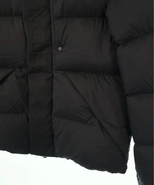 MONCLER Daunenjacken/Westen
