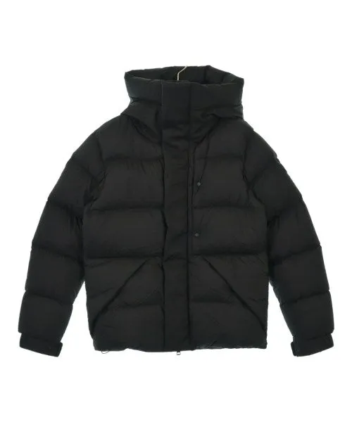 MONCLER Daunenjacken/Westen