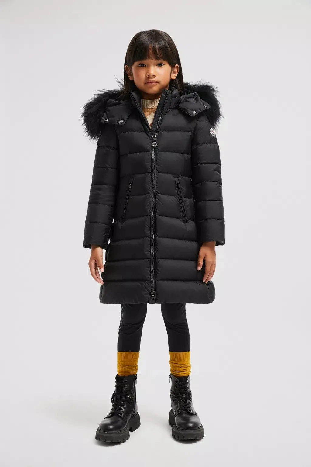 Moncler Enfant Mädchen Abelle Kapuzen-Shearling-Daunenmantel in Schwarz