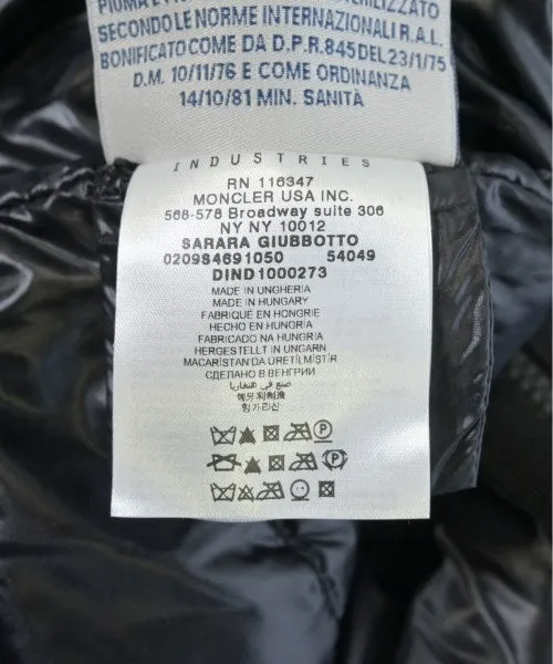 MONCLER S Daunenjacken/Westen