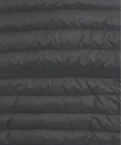 MONCLER S Daunenjacken/Westen