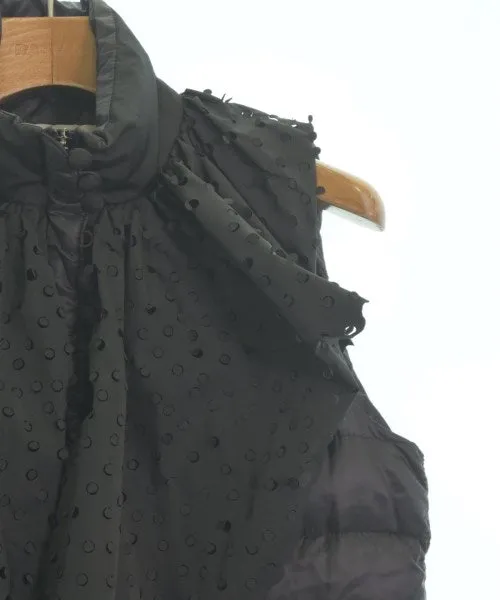 MONCLER S Daunenjacken/Westen