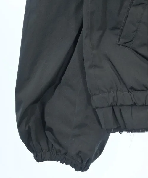MONCLER S Daunenjacken/Westen