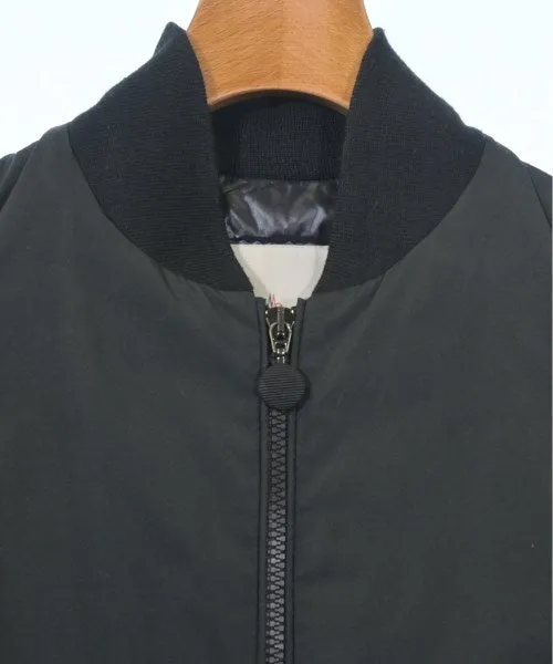 MONCLER S Daunenjacken/Westen