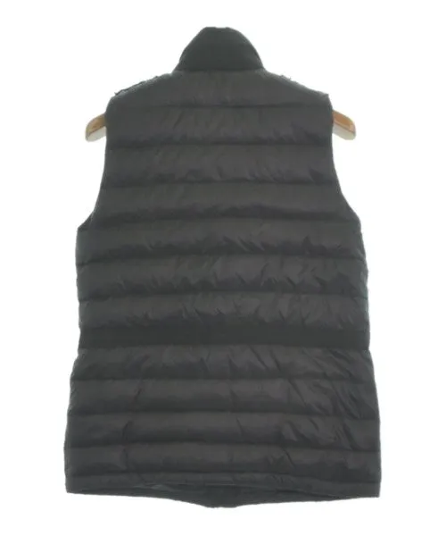 MONCLER S Daunenjacken/Westen