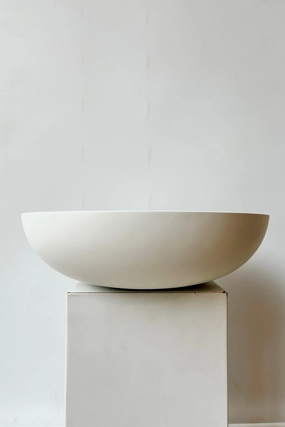 Monique Bowl White Large,indoor flower container