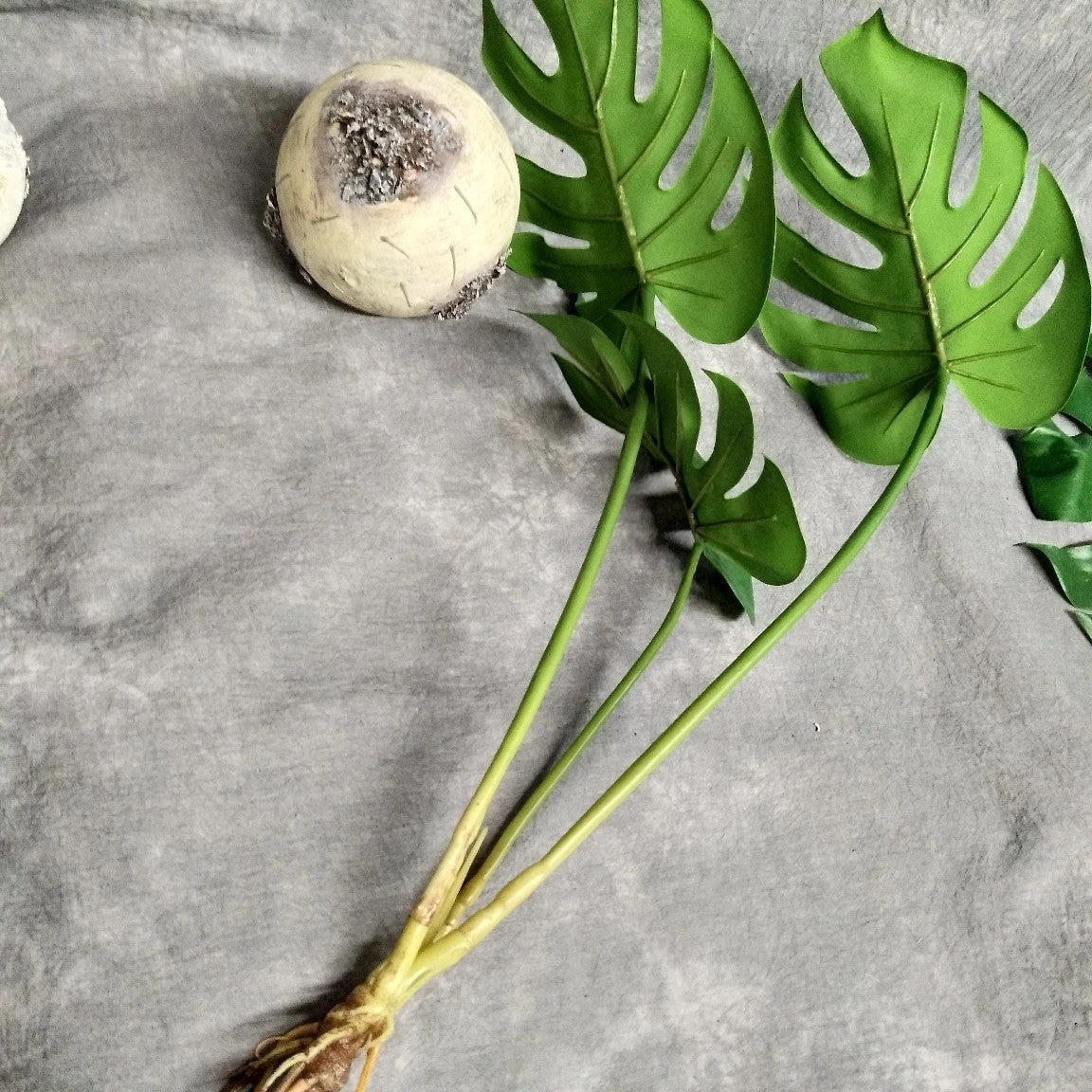 Monstera Deliciosa Artificial Foliage Bunch GREENERY0007