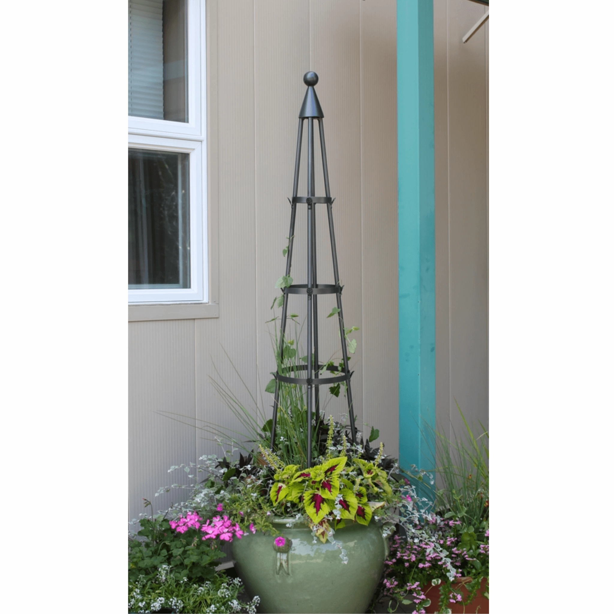 Multi Ring Obelisk