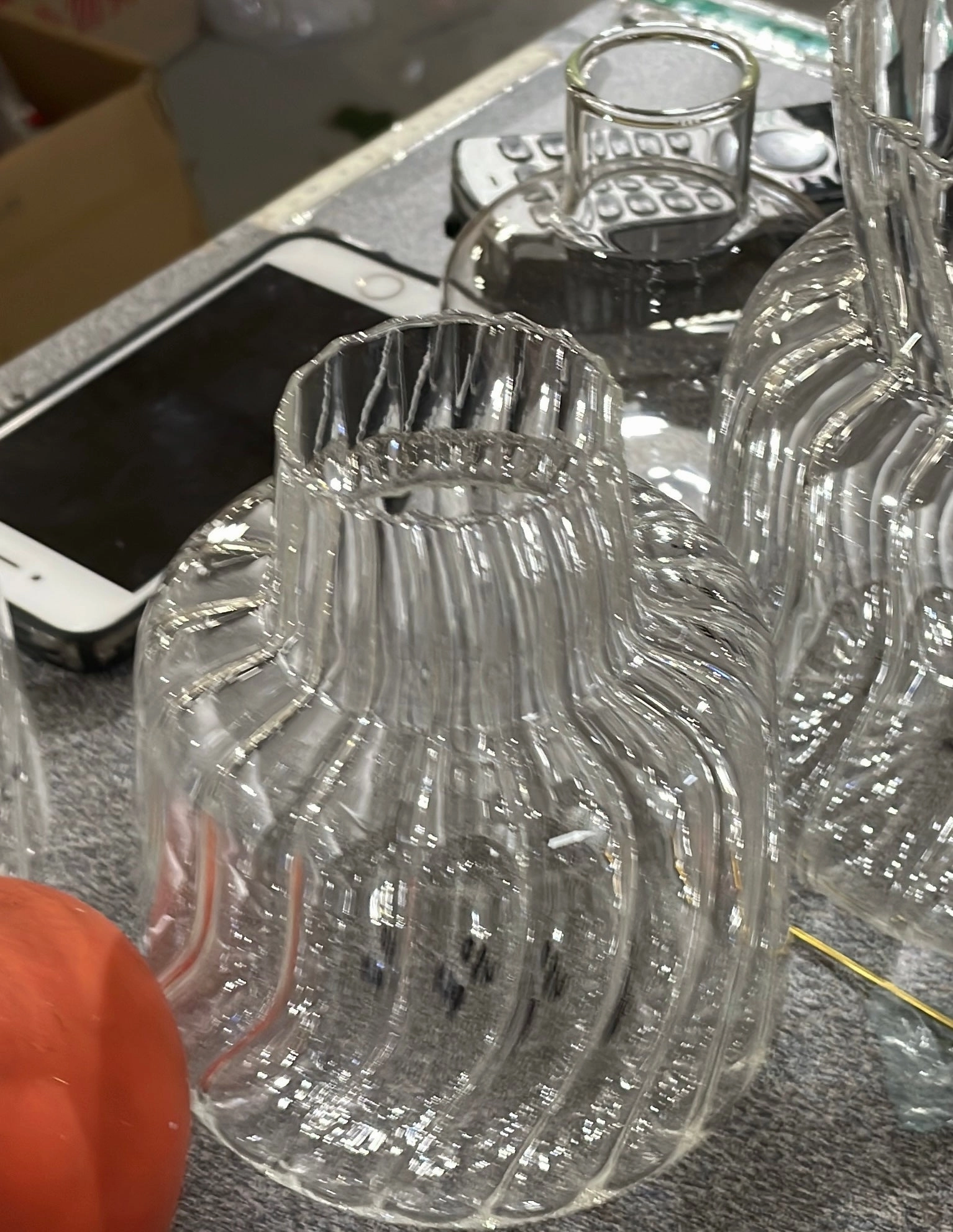 New 4.8 Small bud Glass Vase with ripple line striped