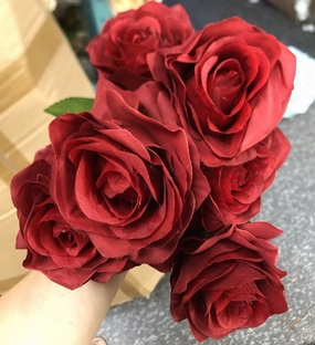 New 7 head Red Rose Artificial flower realistic flower bouquet  